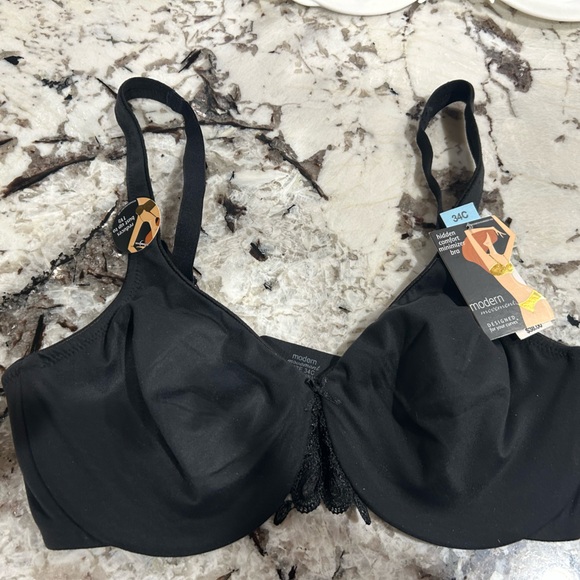 Black Supportive Full-Coverage Bra with Adjustable Straps - Picture 1 of 5